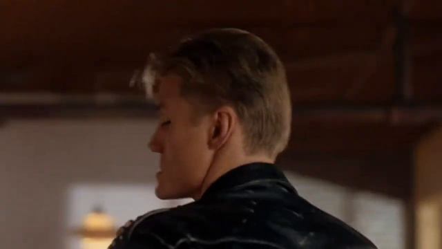 Стреляй во всё, что движется ("Разборки в маленьком Токио/Showdown in Little Tokyo", 1991) смотреть онлайн