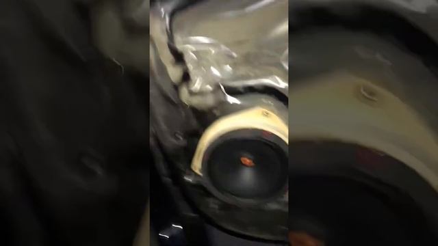 Замена штатных динамиков в Hyundai Solaris на DL Audio Raven 165 смотреть онлайн