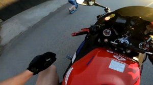 Катаю детей на СПОРТБАЙКЕ.РЕАКЦИЯ детей на мотоцикл.Мамки красавицы.