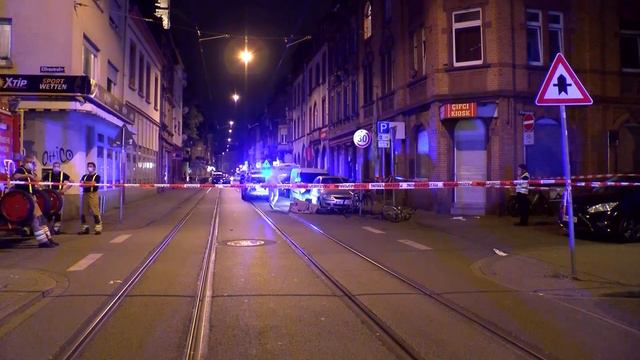 Mannheim: Person erleidet bei Auseinandersetzungtödliche Verletzungen durch Messer смотреть онлайн