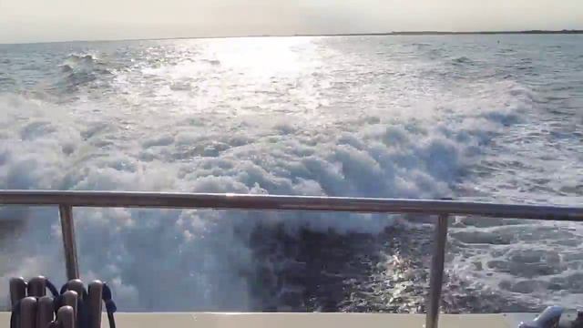 Волна за кормой.MOV смотреть онлайн