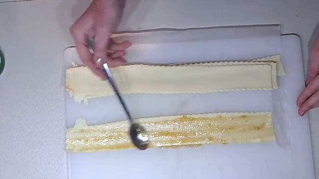 Rose di mele di pasta sfoglia: la ricetta per un dolce elegante e delizioso смотреть онлайн