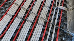 Монтаж электропроводки частного дома из пеноблока и бетона. 1 этаж готовый объект