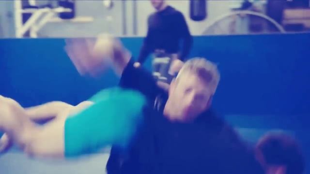 топ 10 лучших бойцов UFC смотреть онлайн