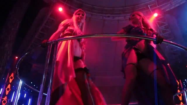 Гоу-Гоу в клубе Burlesque Кемер.MOV смотреть онлайн