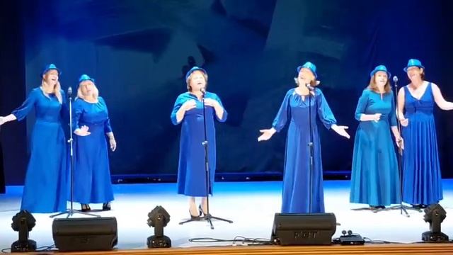 "Старый рояль" из к/ф "Мы из джаза" смотреть онлайн