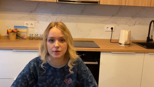 МАЛЫШКЕ ПОЛГОДА: умелки в 6 месяцев, первый зуб, учимся ползать и сидеть, о тратах на ребенка.