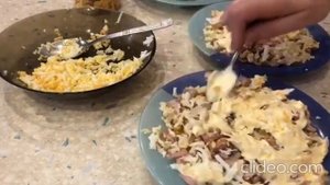 Салат из копчёной курицы, ананаса и кукурузы