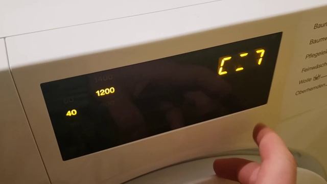Miele W1 washer - electronic problem смотреть онлайн