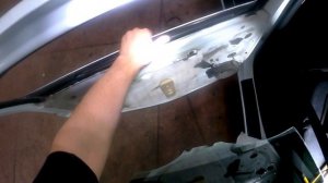 Как снять обшивку двери со снятием стёкол Renault Logan 2 ➤ Пошаговое руководство