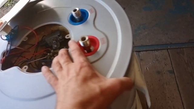 Ремонт нерж. бойлера Garanterm gtr 80v .(пайка бака!) смотреть онлайн