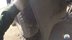 Подтягиваем шкворня и подшипники колес МАЗа! Немного новых запчастей на него! (91-День 4-Сезона)