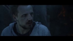 Древний монстр оживает, смотрит на мобильный телефон и каменеет от страха