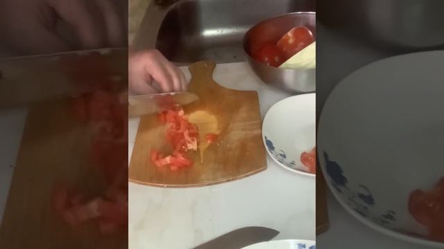 Как варить борщ. Выбор ножей . Вильямс и Оливер. смотреть онлайн