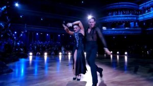 Laurie Hernandez & Val Chmerkovskiy – Paso Doble - Week 11