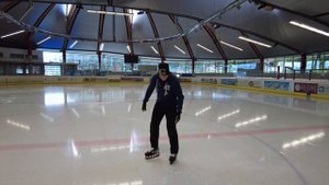 First Look on the new Bauer Vapor X3.7 | Review and on Ice Test