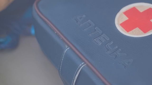 Мать 4 детей вышла замуж за бомжа инвалида. Слабонервным не смотреть. смотреть онлайн