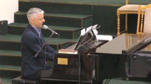 "Как так может быть (А Бог нас любит)".-Стебеньков А.