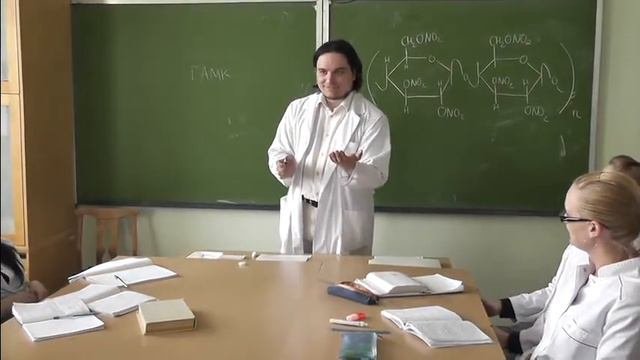 Термическое разложение тринитрата целлюлозы на руке / Cellulose Trinitrate Decomposition