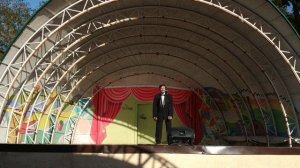 5  Песенка Адама из оперетты К. Целлера "Продавец птиц" исполняет Игорь Коган