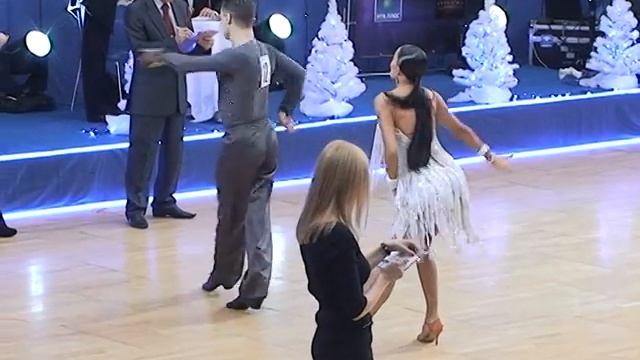 Стаценко Иван - Дзасохова Марина, Cha-Cha-Cha (Белое платье) смотреть онлайн