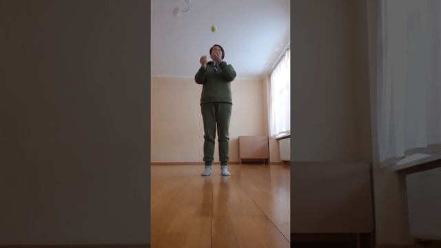 Нейрофитнес. Упражнения с мячиками.