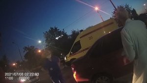 В Чувашии инспекторы ДПС оказали помощь женщине, которая родила в машине ребёнка
