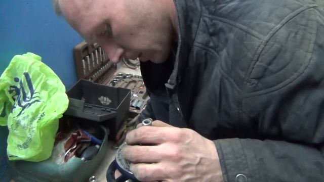 Замена передних пружин | Новые опоры и подшипники | Ремонт передней подвески Пассат Б3 смотреть онлайн