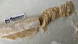 Куриный суп с домашней лапшой