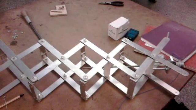 Steves 2.007 Scissor Mechanism!