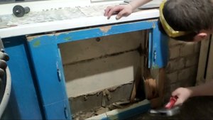 Как сломать нишу под окном в хрущевке. Ремонт своими руками. Часть 1.