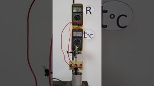 Зависимость сопротивления терморезистора от тумпературы R(t). t(°C),  R(кОм).