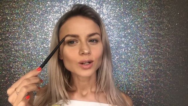 Как пользоваться хайлайтером? Как сделать сияющую кожу? Как придать лицу отдохнувший вид?