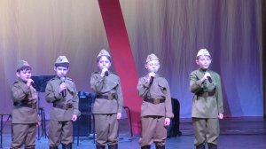 Не плачь девчонка