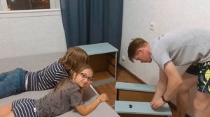 Покрасили письменный стол. Закончили переделку комнаты. Переделка мебели diy Алиса влог