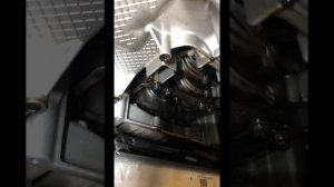 CVMD мотор 3.0 tdi 4M Audi Q7 попытка снять масляный насос