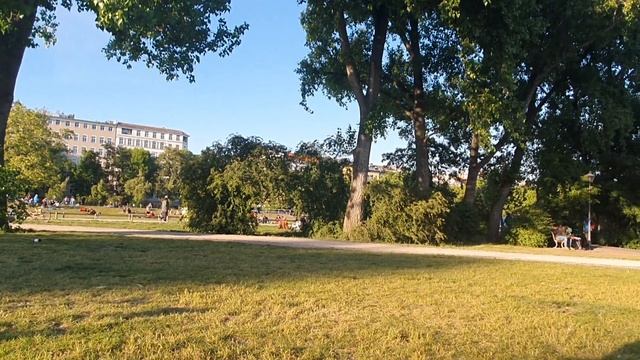 Самоизолация в одном из крупнейших парков Берлина - Гёрлитцер Парке #стопкоронавирус