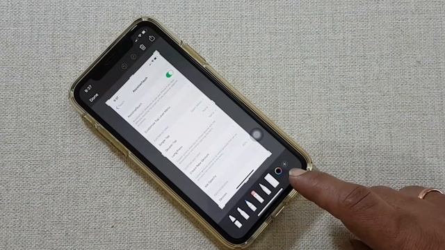 Take screenshot on iPhone 11 without Power button or Home Button смотреть онлайн