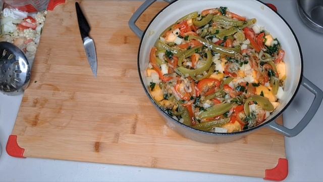 ФИЛЕ ТРЕСКИ В ОВОЩНОМ РАГУ смотреть онлайн