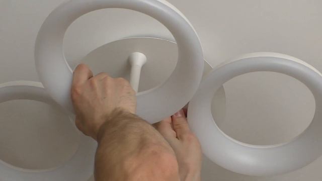 Как повесить люстру без сверления потолка смотреть онлайн