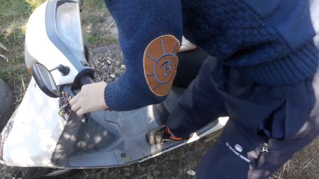 Бесплатный Мопед смотреть онлайн