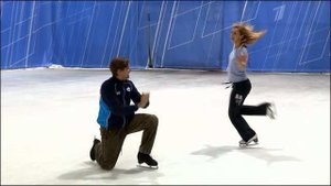 Татьяна Навка и Артем Михалков. Тренировка. Фрагмент выпуска от 08.12.2013