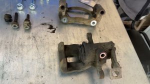 Kia Rio - замена заднего тормозного цилиндра и стоек стабилизатора