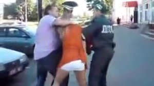 Пьяная девочка за рулем