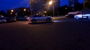 звук выхлопа Nissan GTR на Infiniti FX35 в движении