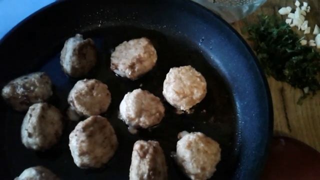 Фрикадельки с гречкой в мультиварке кулинарный рецепт. смотреть онлайн