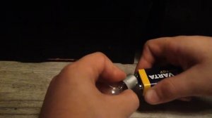 Зажег лампочку на 12v от батарейки на 9v