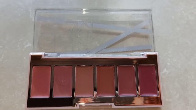 Фаберлик. Палетка налевных помад, код 40798. #фаберлик #работа #женщина #млм #онлайн #обзор #макияж смотреть онлайн