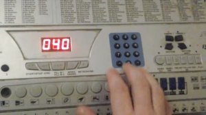 Синтезатор BRAVIS KB-920. 61 клавиша. Миди стерео.