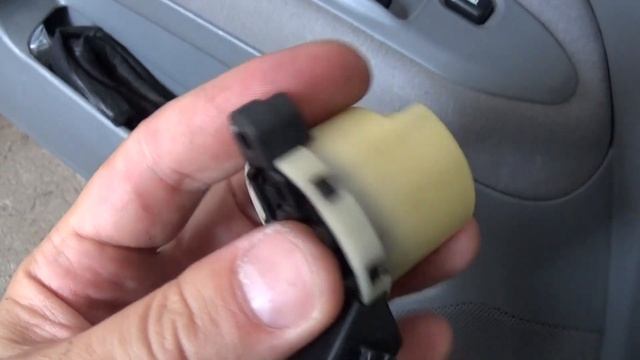 Ремонт контактной группы замка зажигания Mitsubishi Lancer 9. Проблема со стартером. смотреть онлайн